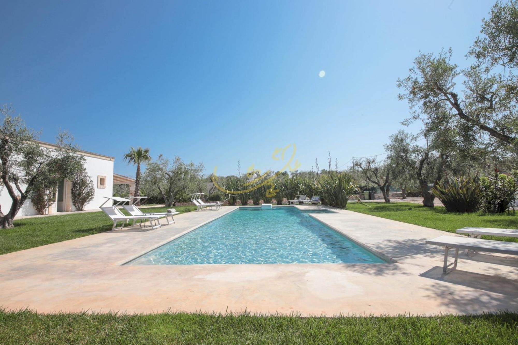 Td Dimora Del Giglio With Organic Garden With Pool Ostuni Exterior foto