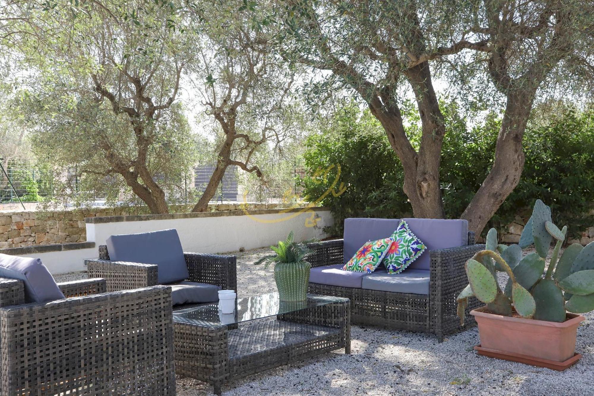 Td Dimora Del Giglio With Organic Garden With Pool Ostuni Exterior foto